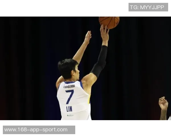 林书豪盛赞鲍威尔努力精神期待他在赛场上取得更大成功